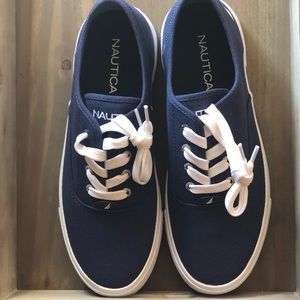 NWT- MENS 9.5 ⛵️ NAUTICA⛵️ Navy Lace Oxfords